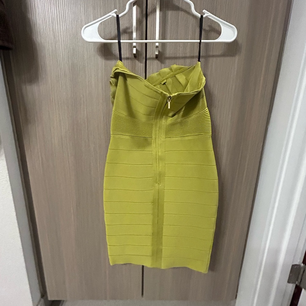 Gorgeous Bebe Dress!  Brand new!  Never  worn and beautiful!